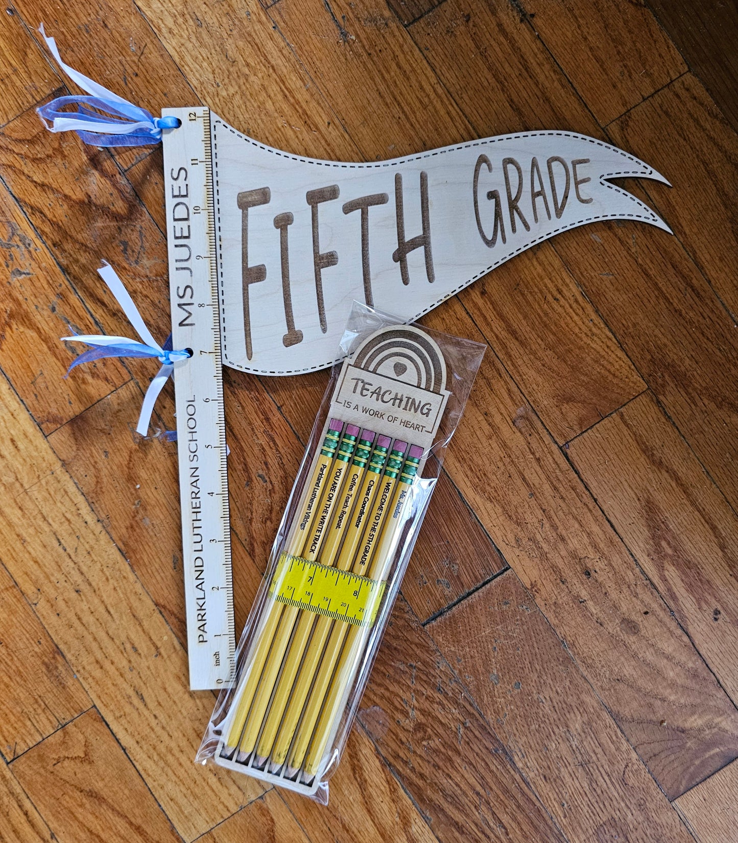 School Pennant Gift Set