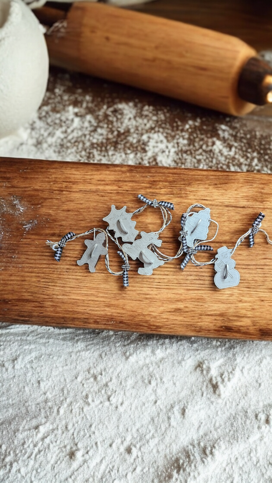 Vintage Cookie Cutter Garland