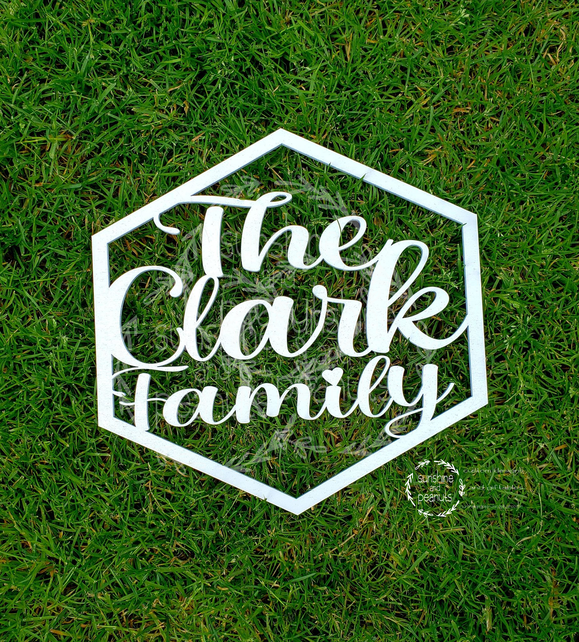 How cute is this Hex shaped Family name Sign?  Add it to a wreath or just hang it on your door.  Perfect for Housewarming or Wedding gifts.    This is for the name sign only.  Wreath is not included and is for display purposes only.  Choose from White, Black or Natural.